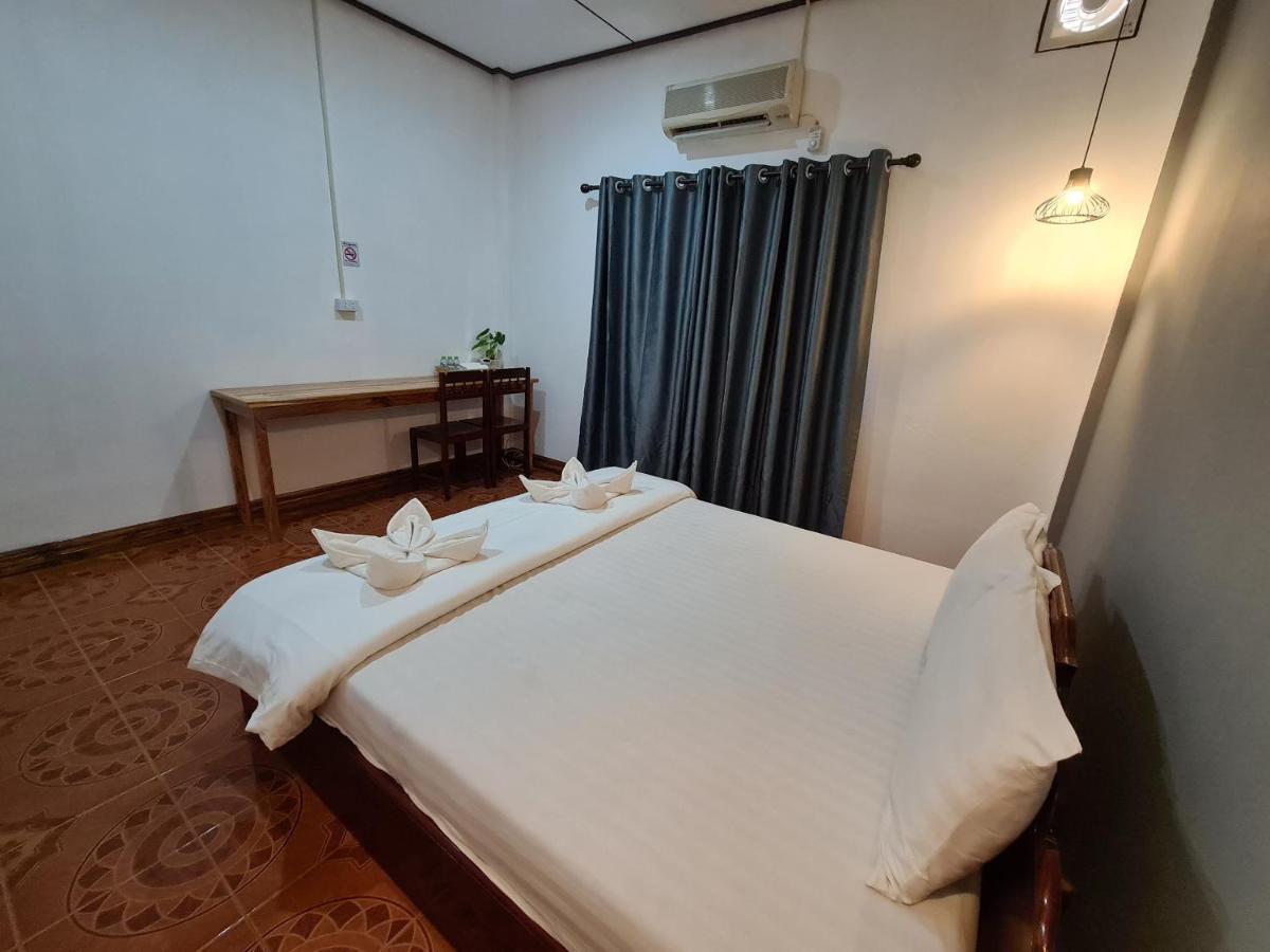 Saphaothong Guesthouse Ванг Виенг Екстериор снимка