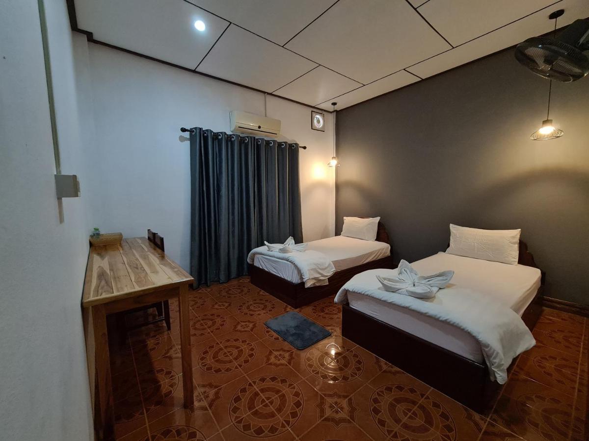 Saphaothong Guesthouse Ванг Виенг Екстериор снимка