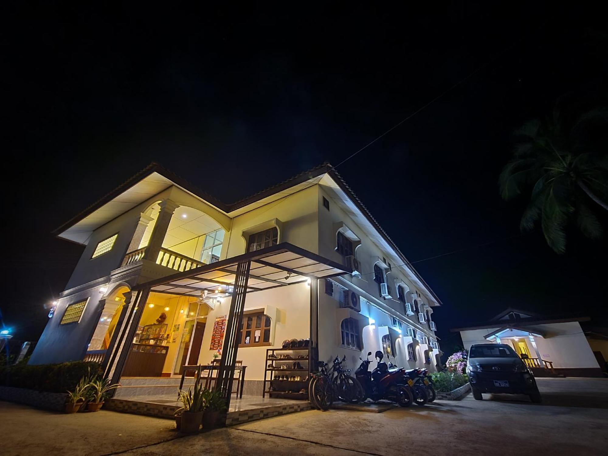 Saphaothong Guesthouse Ванг Виенг Екстериор снимка